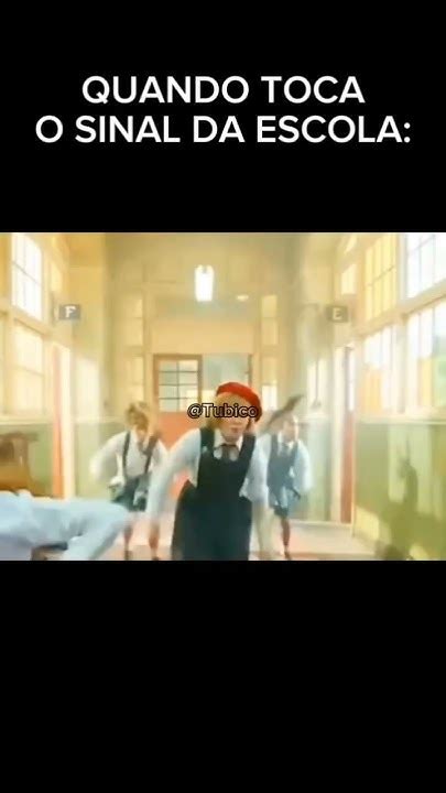 QUANDO O SINAL TOCA A AULA JÁ ACABA NÉ .